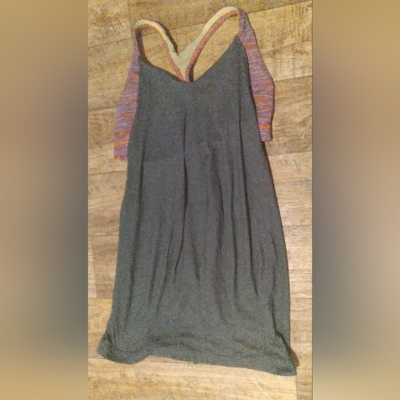 Tank top - Picture 2 of 3